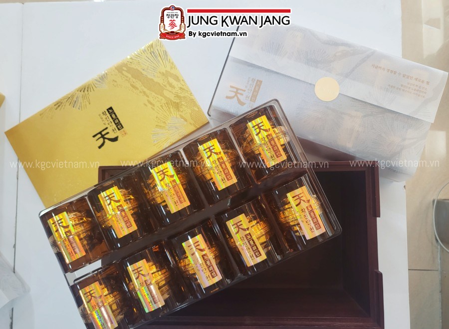 Hộp Viên Linh Đan cao cấp với thiết kế sang trọng, chứa tinh chất nấm thượng hoàng, sơn thù du, đương quy và mật ong Hàn Quốc.