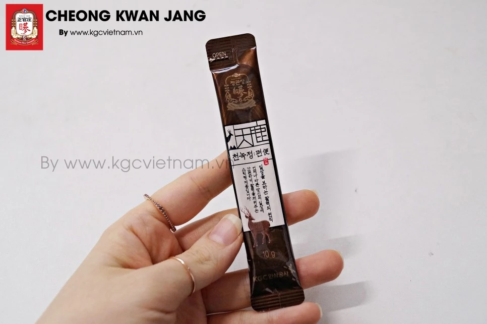 Nước hồng sâm nhung hươu KGC Cheong Kwan Jang Cheon Nok 10g x 30 gói