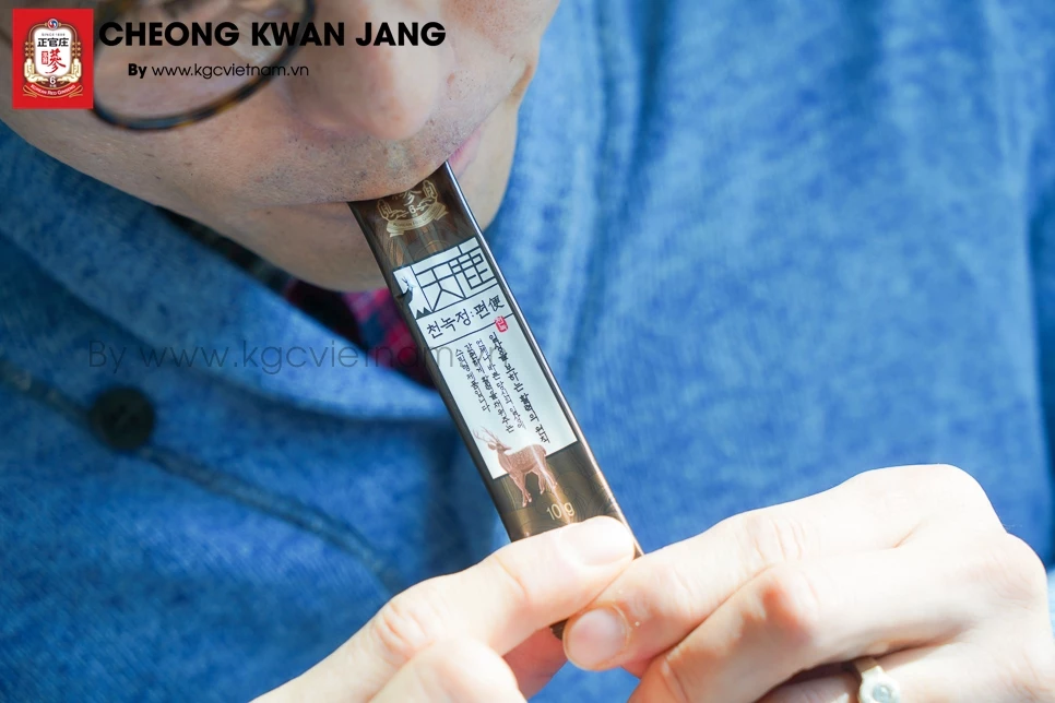 Nước hồng sâm nhung hươu KGC Cheong Kwan Jang Cheon Nok 10g x 30 gói