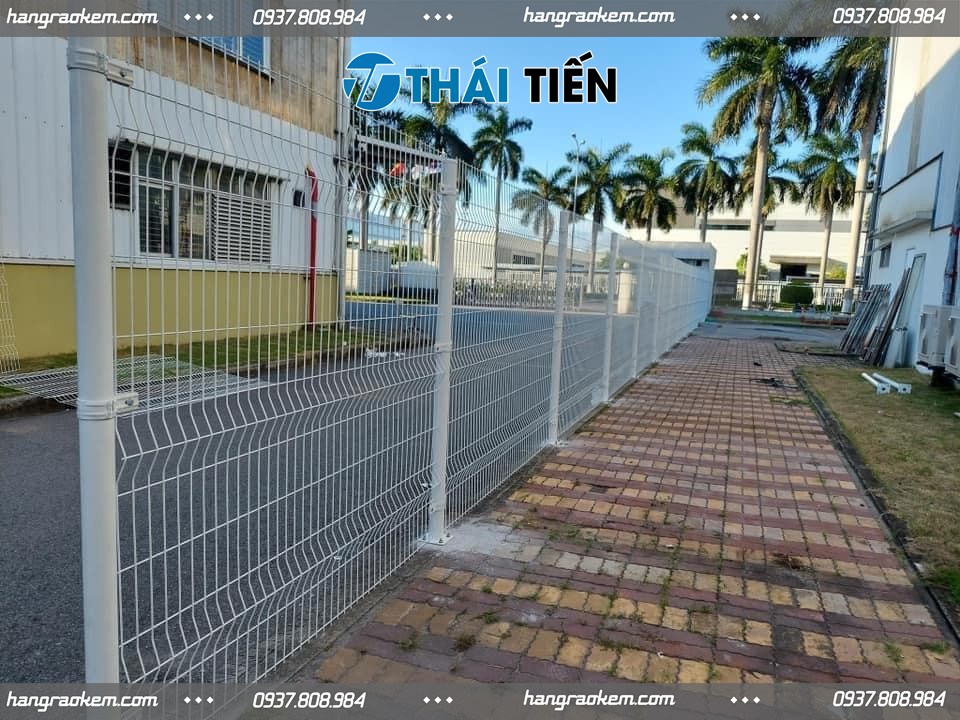 Hình Ảnh Lưới Thép Hàn Làm Hàng Rào Tại Long An