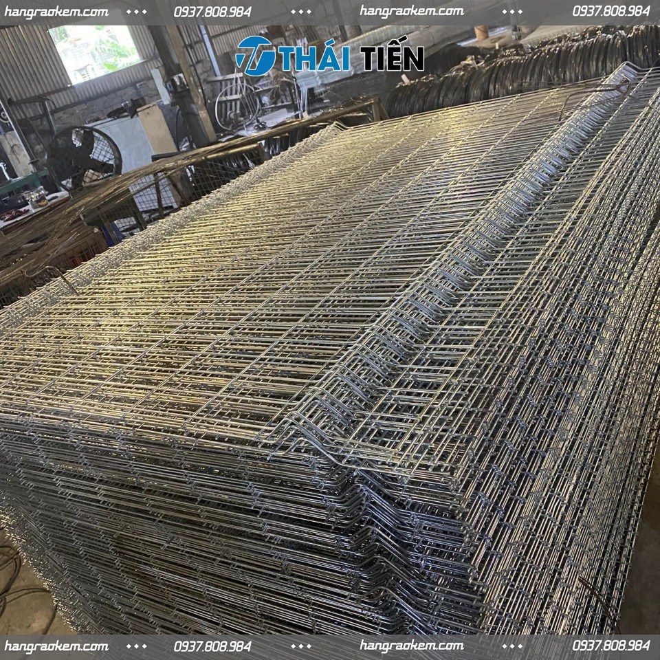 Hình Ảnh Hàng Rào Kẽm Chấn Sóng
