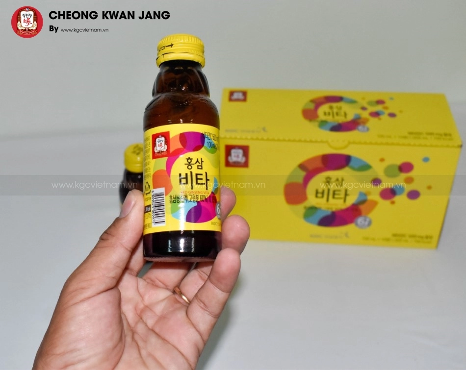 Nước uống tăng lực hồng sâm KGC Jung Kwan Jang Vita 100ml x 10 chai | kgcvietnam.vn