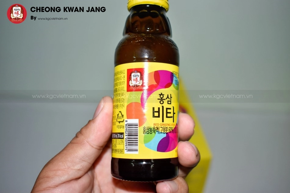 Nước uống tăng lực hồng sâm KGC Jung Kwan Jang Vita 100ml x 10 chai | kgcvietnam.vn